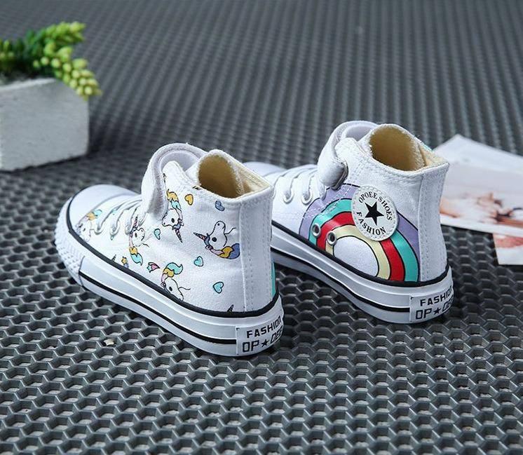 Chaussures Licorne<br> Haute type Converse - Une Licorne