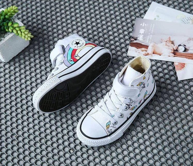 Chaussures Licorne<br> Haute type Converse - Une Licorne